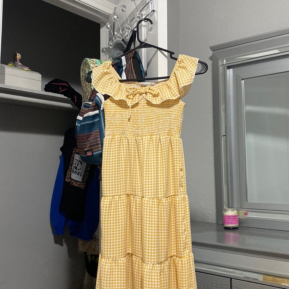 girls dress!! Kids !!